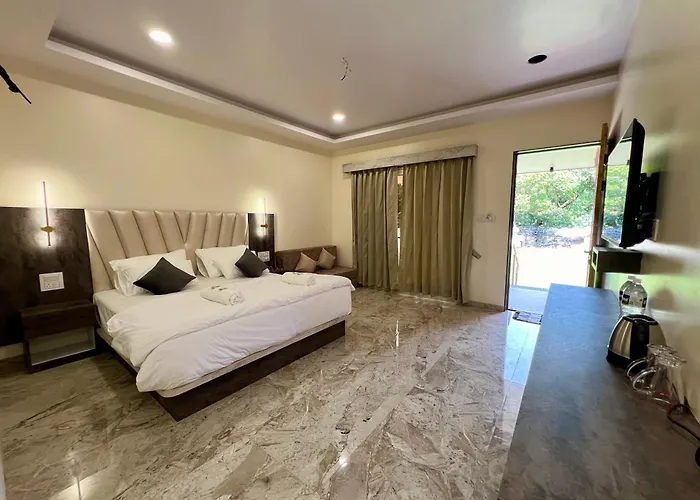 Sabas Tent & Cottages