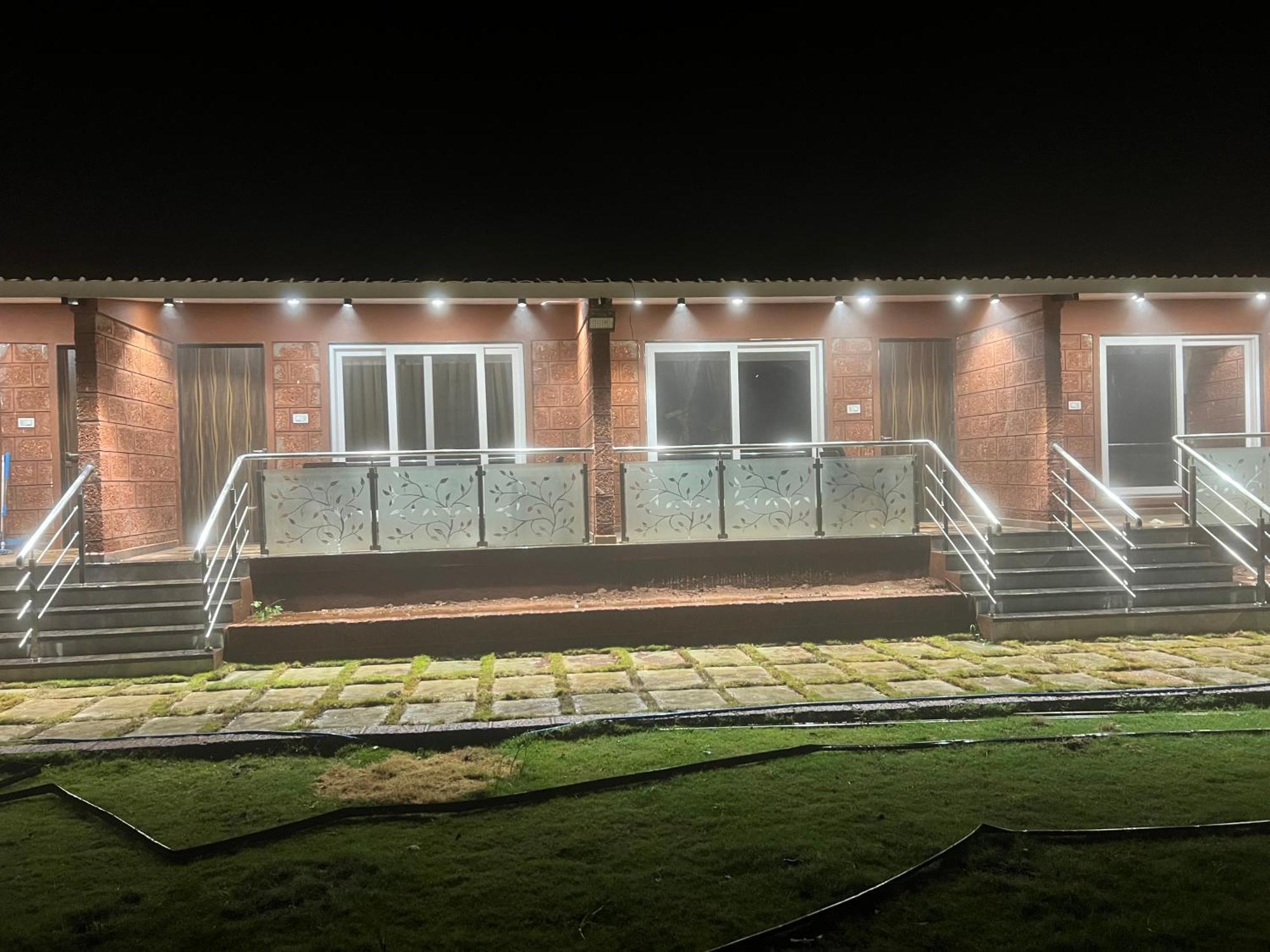 Sabas Tent & Mahabaleshwar