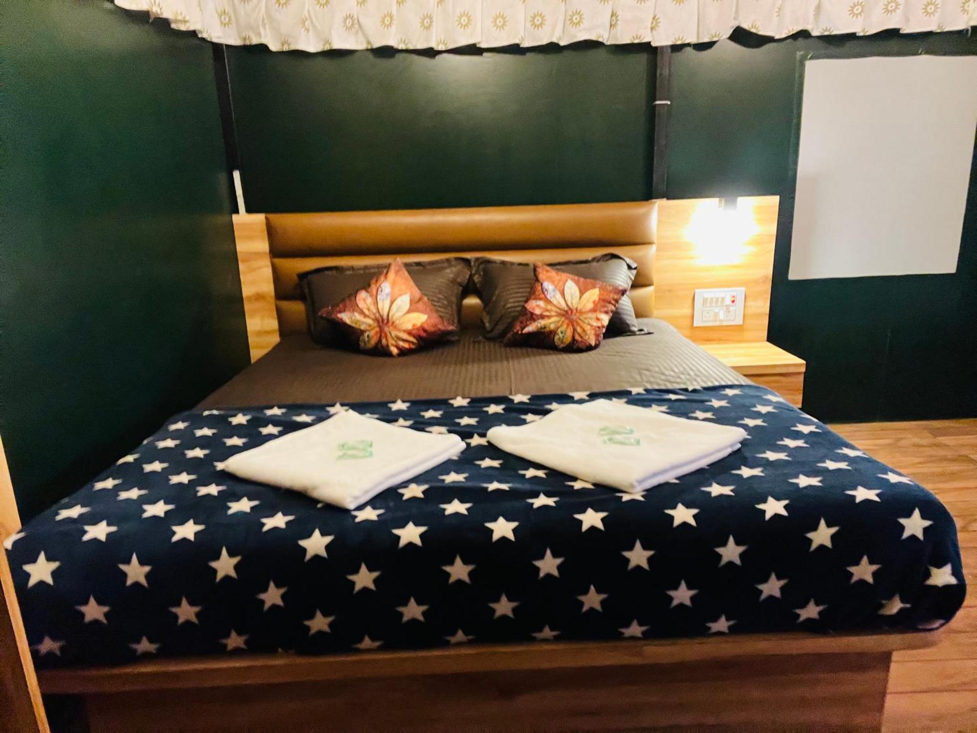 Campsite Sabas Tent & 3*