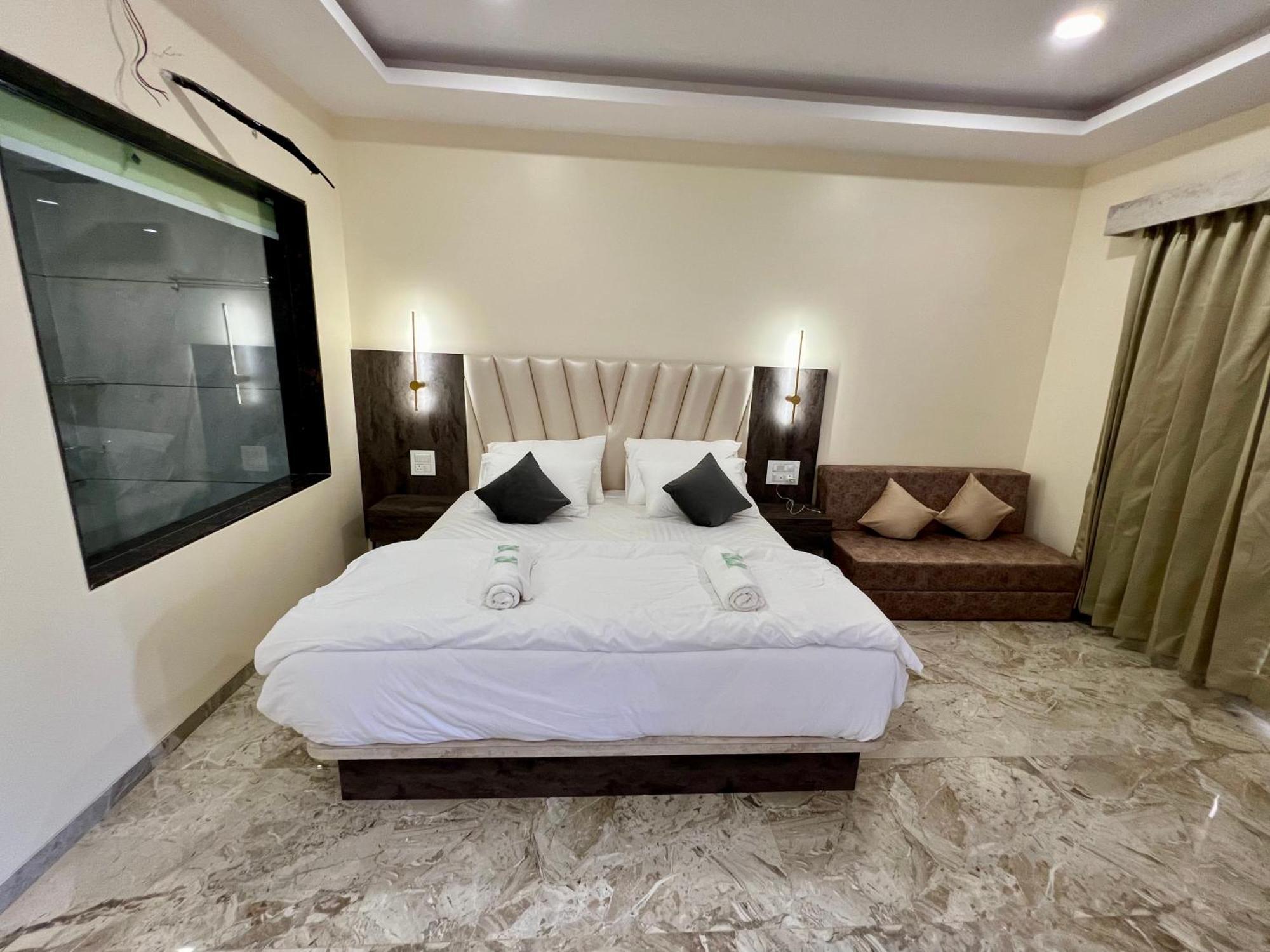 Sabas Tent & 3* Mahabaleshwar